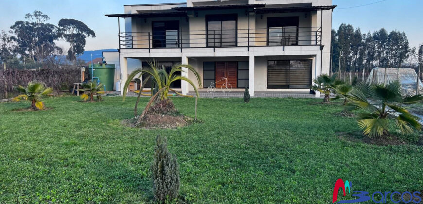 Exclusiva casa de campo