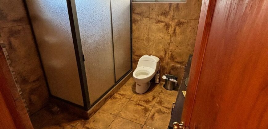 Arriendo casa en Linares