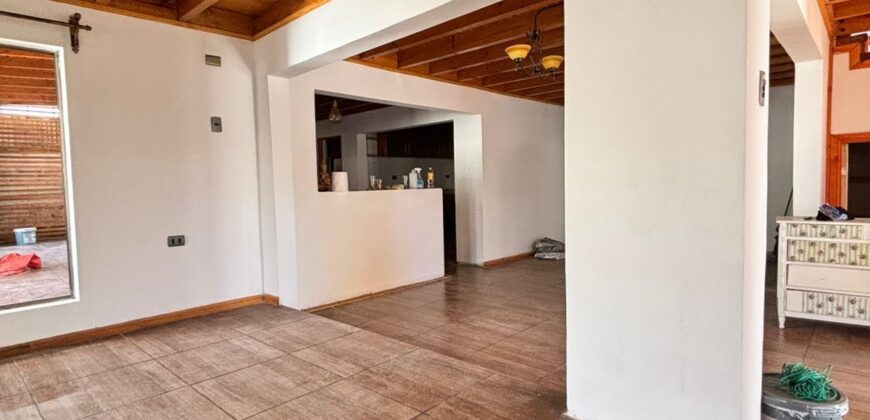 Arriendo casa en Linares